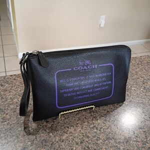 Coach Storypatch Pebbled Black Leather Purple Zip Clutch Strap Wristlet